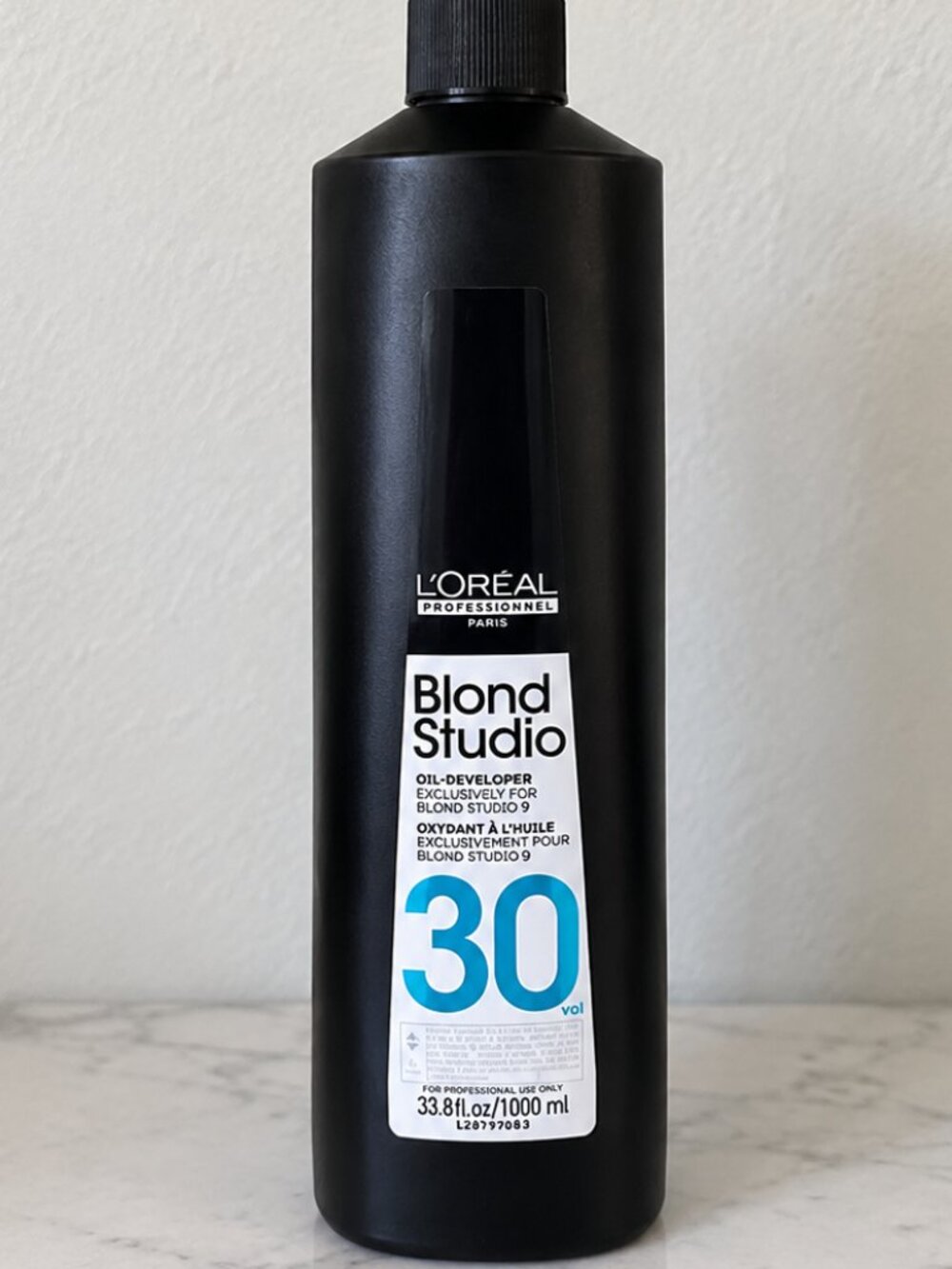 L'Oréal Professionnel Blond Studio 30 Volume Oil Developer – 33.8 oz